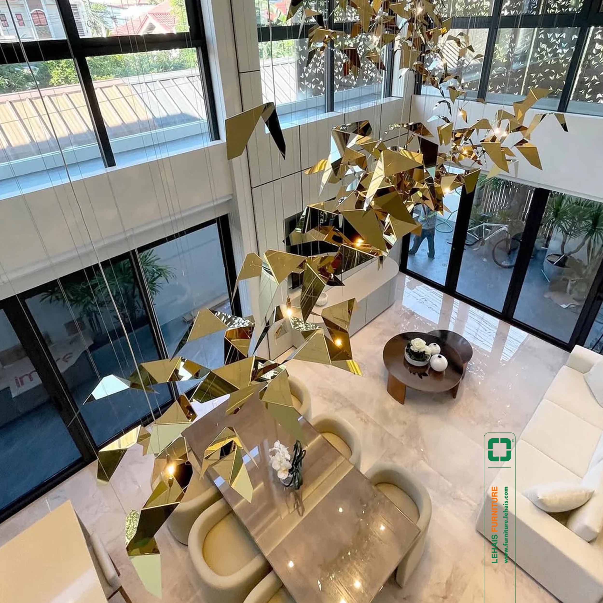 Đồ trang trí trần nhà hình chim hạc cách điệu làm bằng chất liệu inox mạ vàng sang trọng - DTT47LHFU