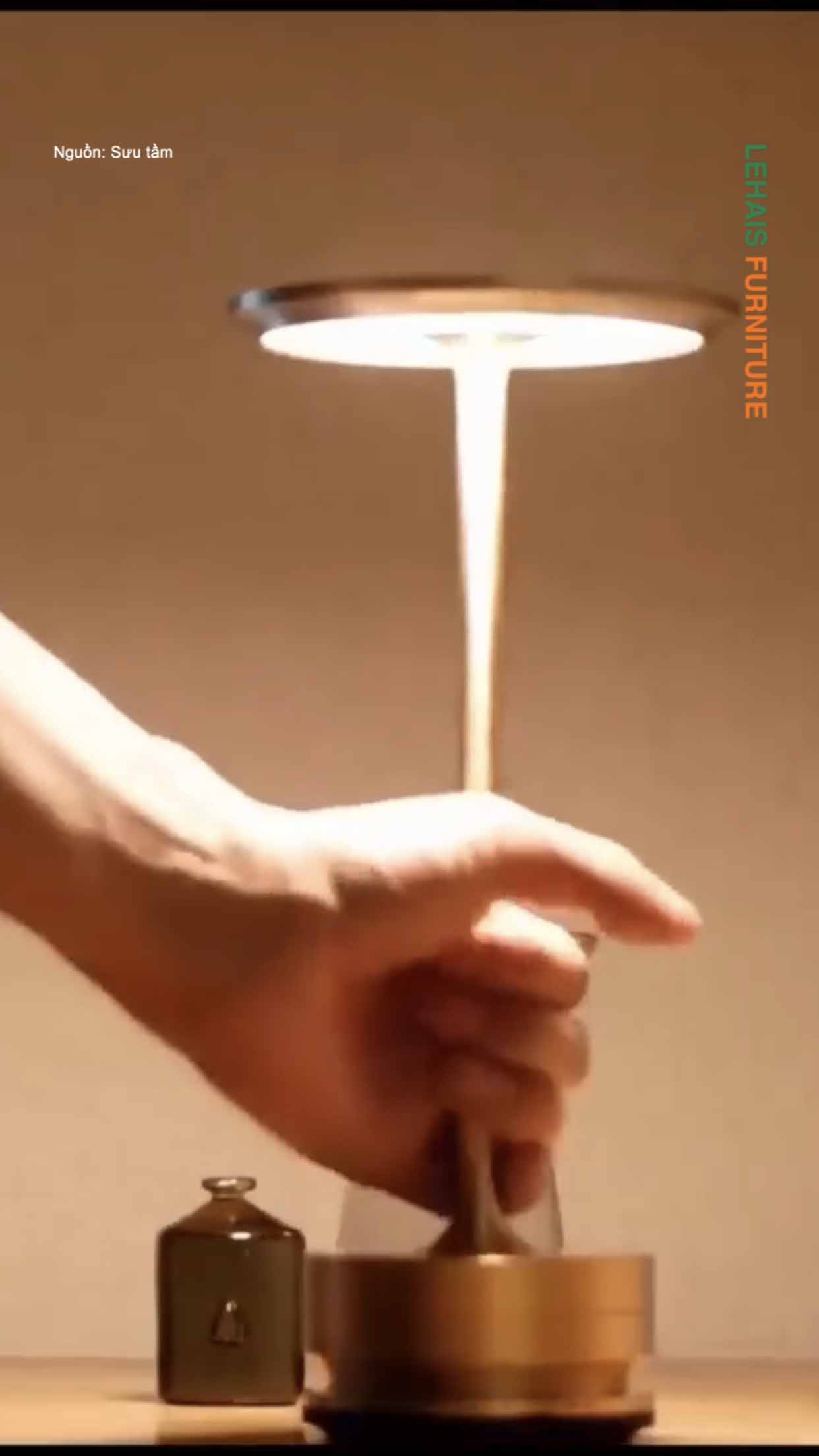 Một cây đèn sang trọng