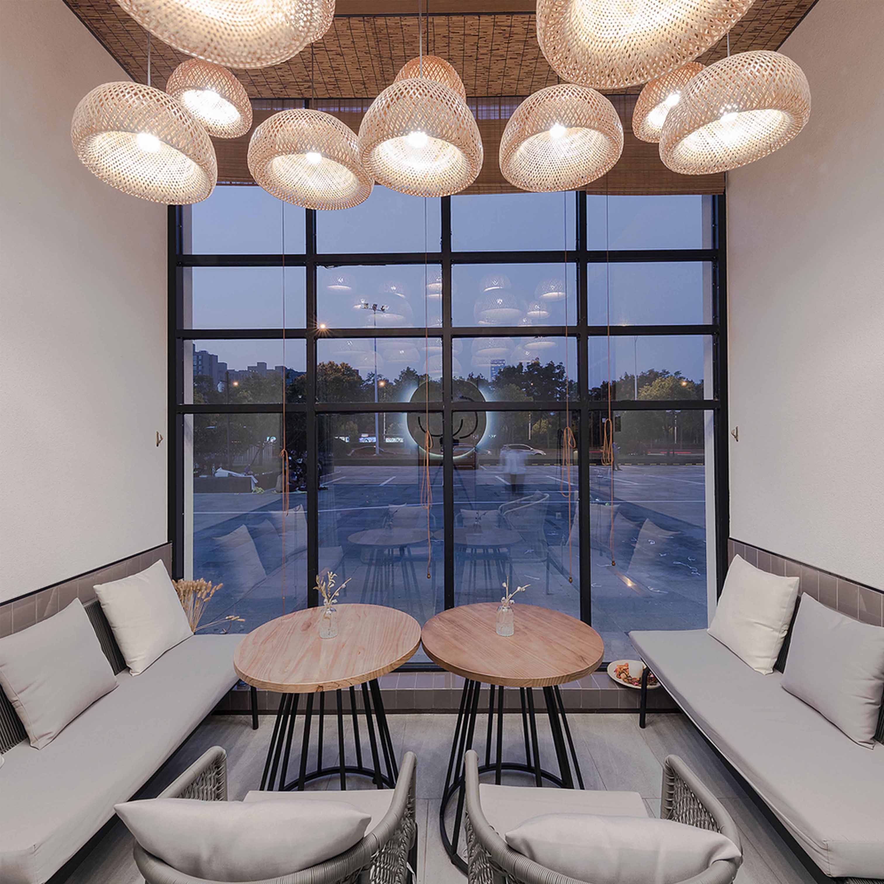 Thiết kế nội thất quán cafe kết hợp giữa phong cách Phương Tây và Phương Đông - TK24LHFU 4