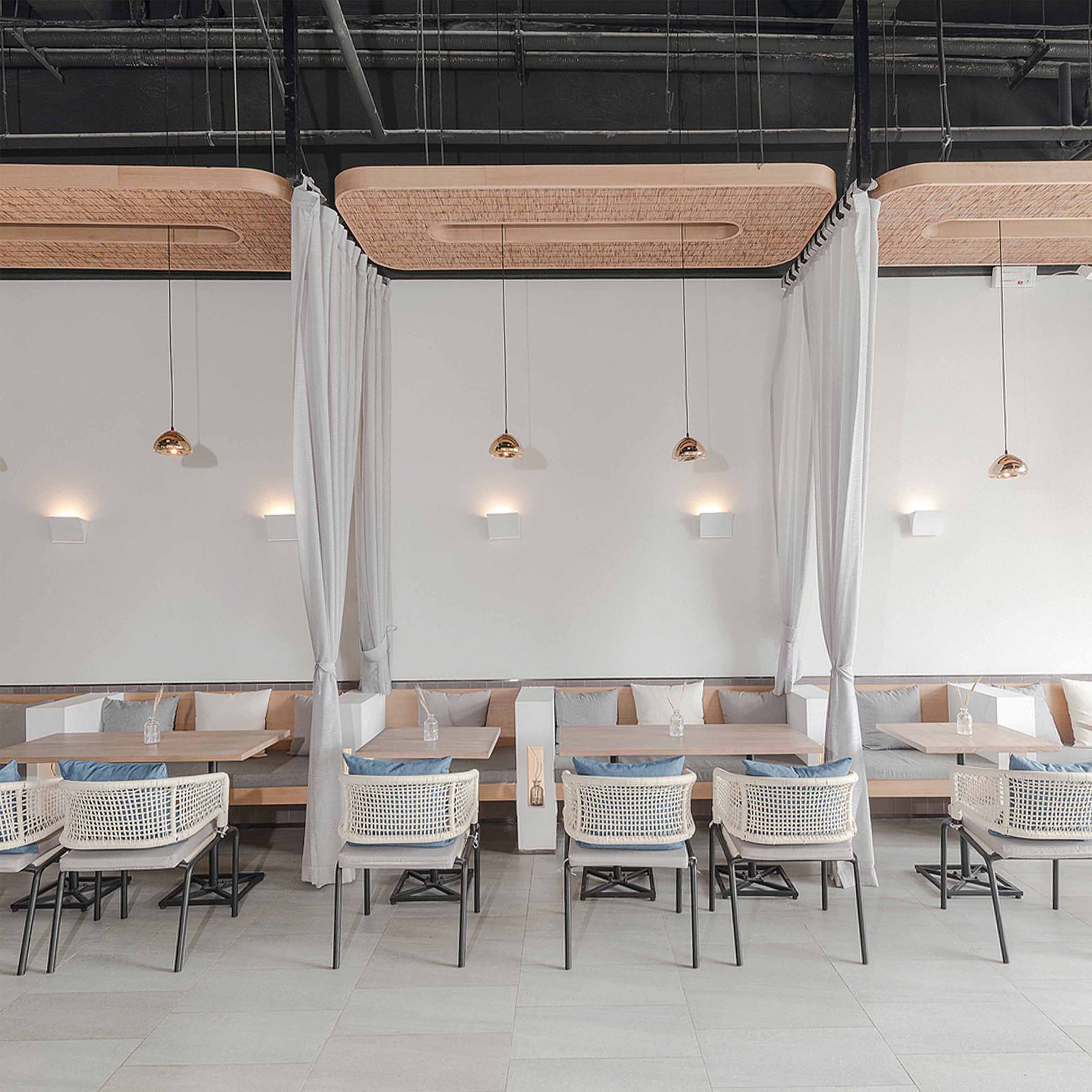 Thiết kế nội thất quán cafe kết hợp giữa phong cách Phương Tây và Phương Đông - TK24LHFU